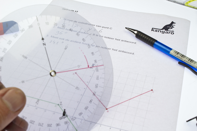 736425p4